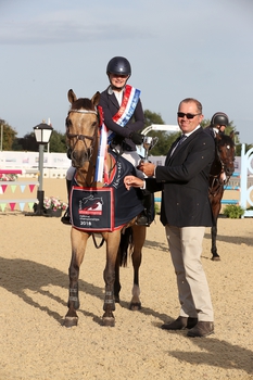  Luli Loveridge wins the National 138cm Championship Final